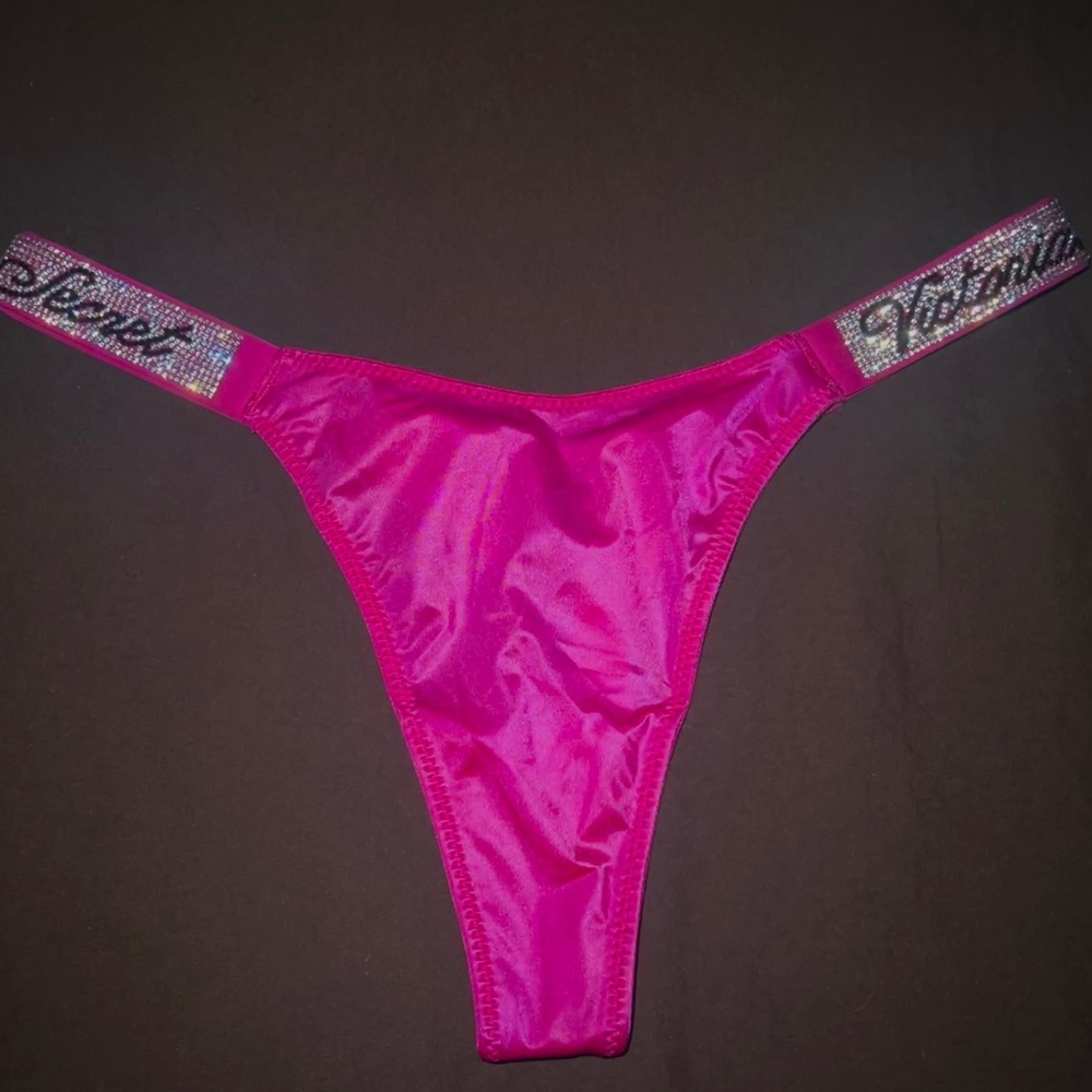 Victoria’s Secret Smooth Shine Strap Thong Underwear ♡